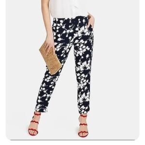 J. Crew dress pants - size 6 - great condition